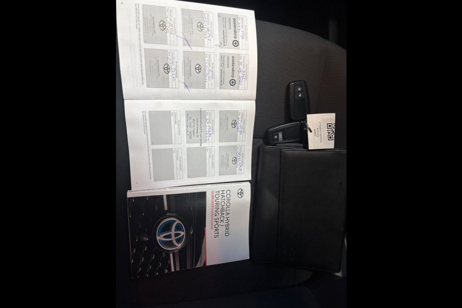 Toyota Corolla Touring Sports 1.8 Hybrid Business Clima | Cruise | Camera | Trekhaak