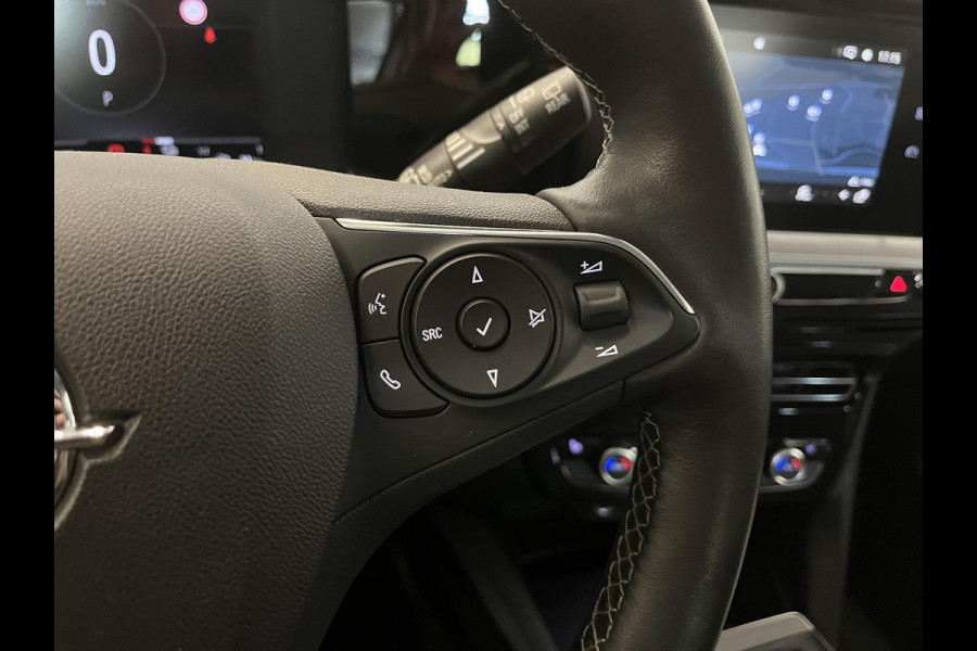 Opel Mokka-e Elegance 50-kWh | Navigatie | Climate Control | Cruise control | LED | Parkeersensoren | Achteruitrij camera | Voorstoelen verwarmd | Apple Carplay/ Android Auto