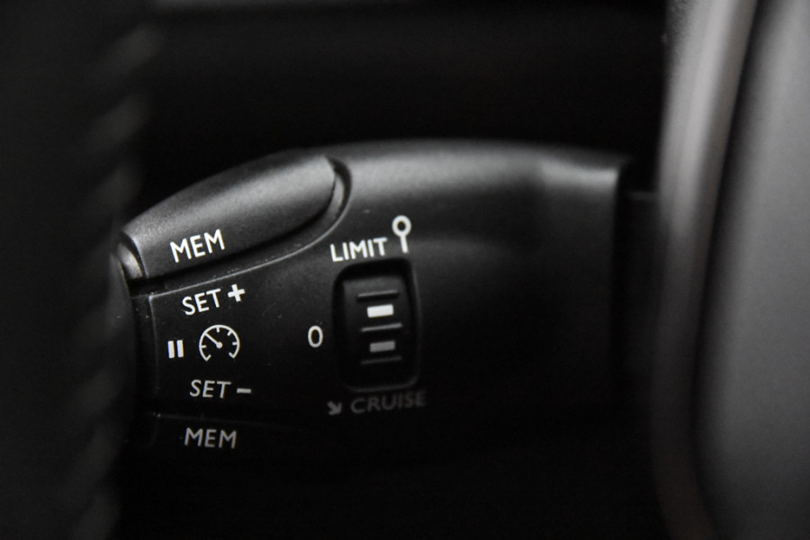 Peugeot 2008 Active *1ste Eigenaar*Navigatie*DAB*