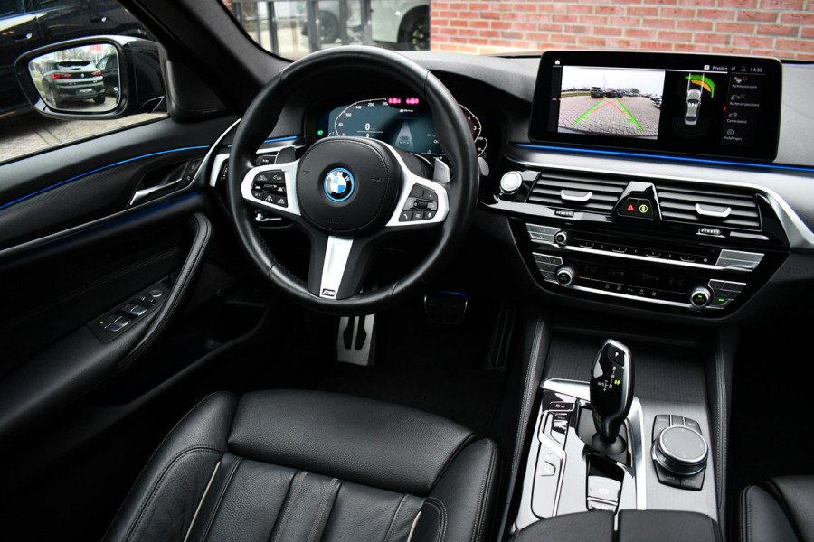 BMW 5 Serie 530e xDrive M-Sport Pano ACC H/K HUD Comf-zetels DAB
