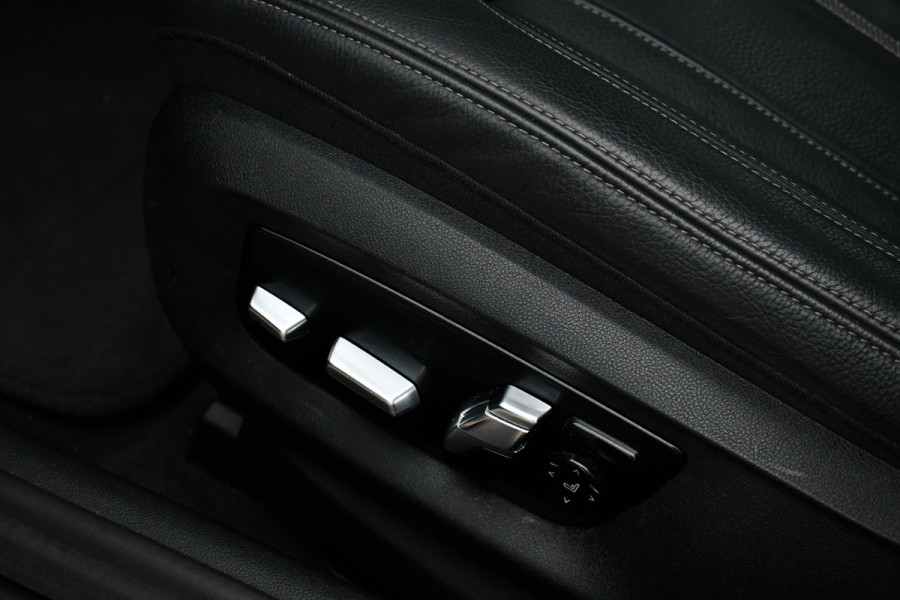 BMW 5 Serie 530e xDrive M-Sport Pano ACC H/K HUD Comf-zetels DAB