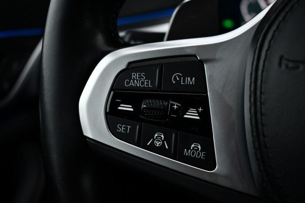 BMW 5 Serie 530e xDrive M-Sport Pano ACC H/K HUD Comf-zetels DAB