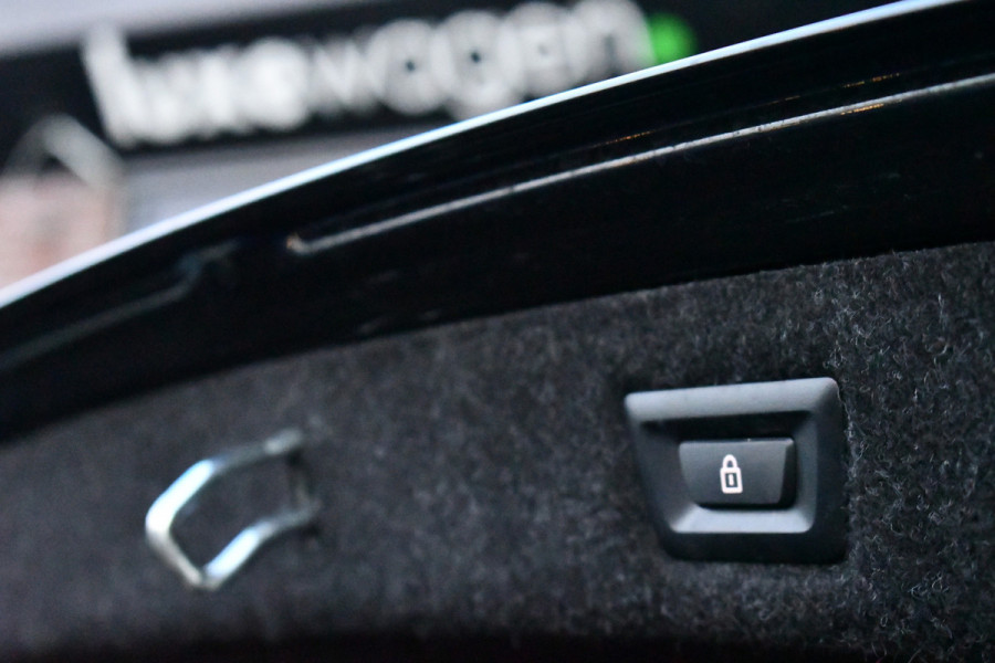 BMW 5 Serie 530e xDrive M-Sport Pano ACC H/K HUD Comf-zetels DAB