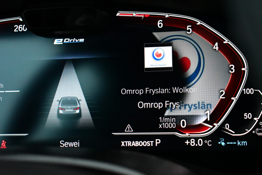 BMW 5 Serie 530e xDrive M-Sport Pano ACC H/K HUD Comf-zetels DAB
