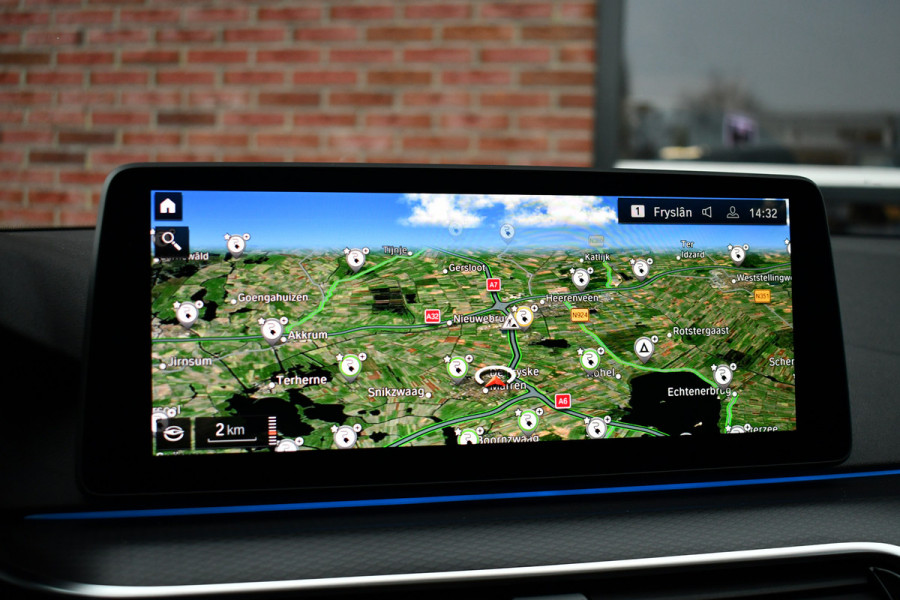 BMW 5 Serie 530e xDrive M-Sport Pano ACC H/K HUD Comf-zetels DAB