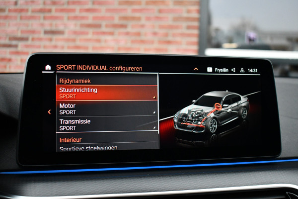 BMW 5 Serie 530e xDrive M-Sport Pano ACC H/K HUD Comf-zetels DAB