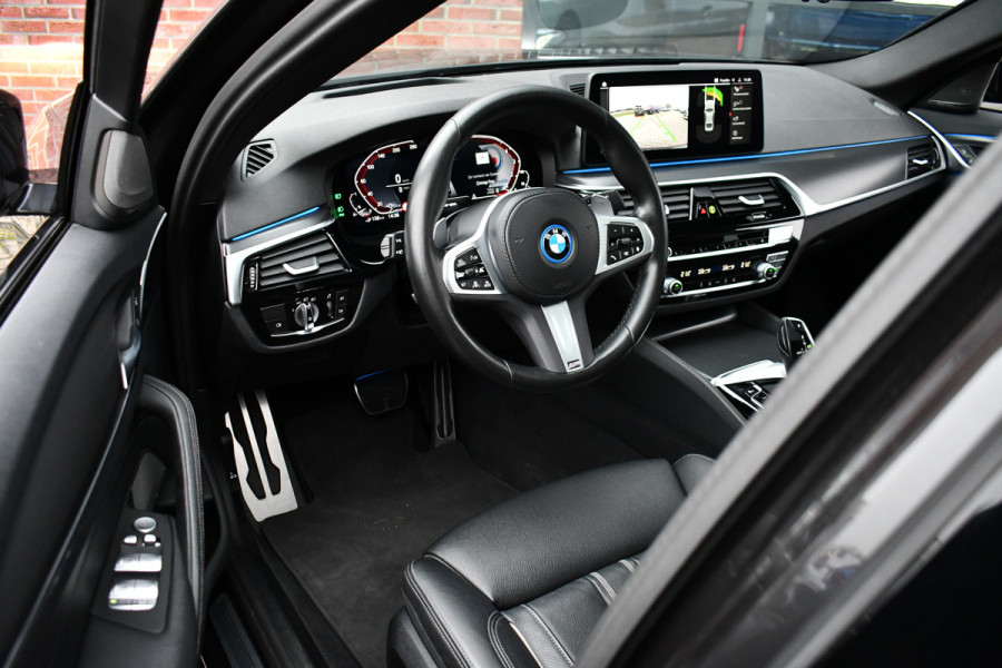 BMW 5 Serie 530e xDrive M-Sport Pano ACC H/K HUD Comf-zetels DAB
