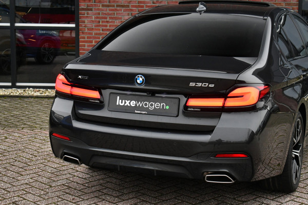 BMW 5 Serie 530e xDrive M-Sport Pano ACC H/K HUD Comf-zetels DAB