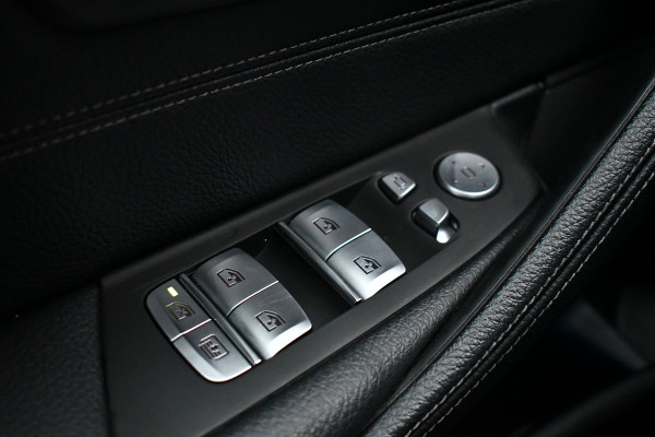 BMW 5 Serie 530e xDrive M-Sport Pano ACC H/K HUD Comf-zetels DAB