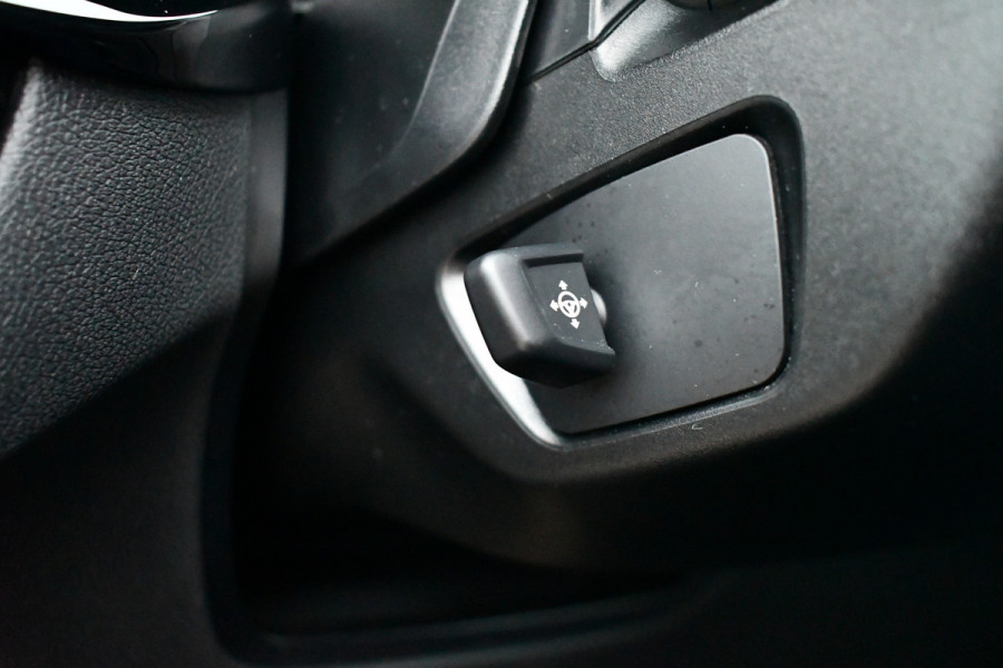 BMW 5 Serie 530e xDrive M-Sport Pano ACC H/K HUD Comf-zetels DAB