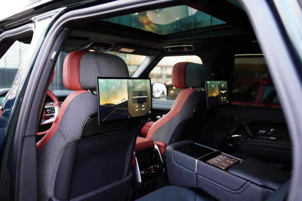 Land Rover Range Rover P 615 SV Bespoke Interieur NL-Auto British Racing Green