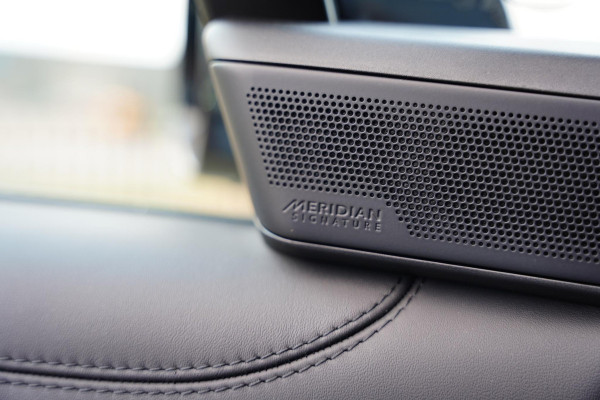 Land Rover Range Rover P 615 SV Bespoke Interieur NL-Auto British Racing Green