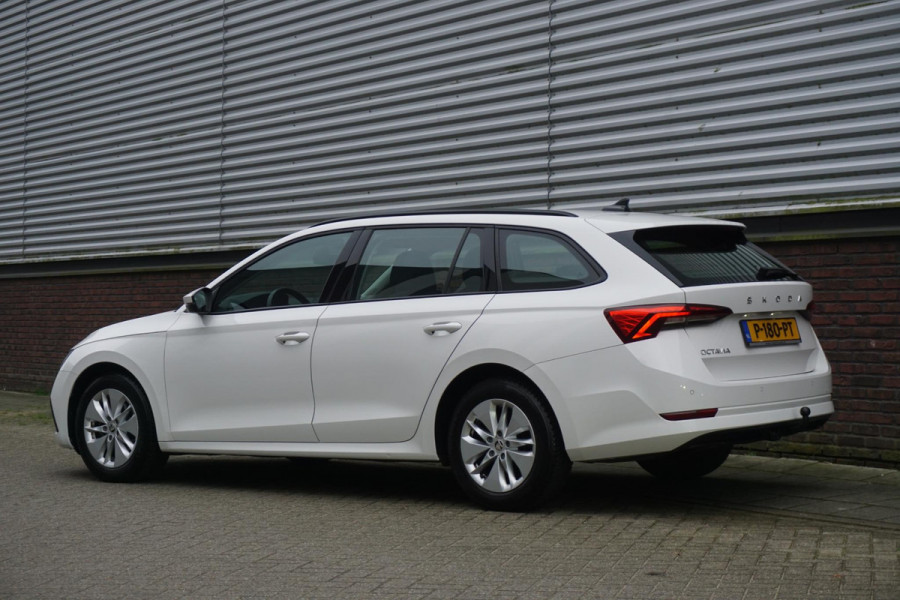 Škoda Octavia Combi 1.0 TSI 110PK/Digi-Dashboard/Trekhaak/ Dealeronderhouden.