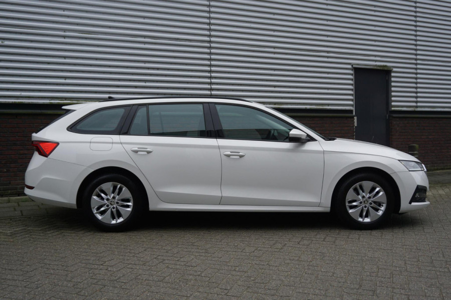 Škoda Octavia Combi 1.0 TSI 110PK/Digi-Dashboard/Trekhaak/ Dealeronderhouden.