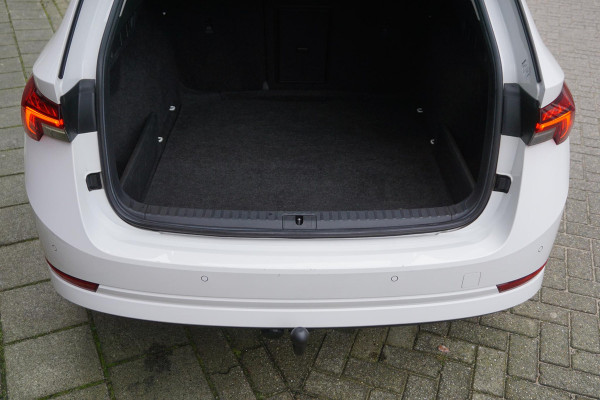 Škoda Octavia Combi 1.0 TSI 110PK/Digi-Dashboard/Trekhaak/ Dealeronderhouden.