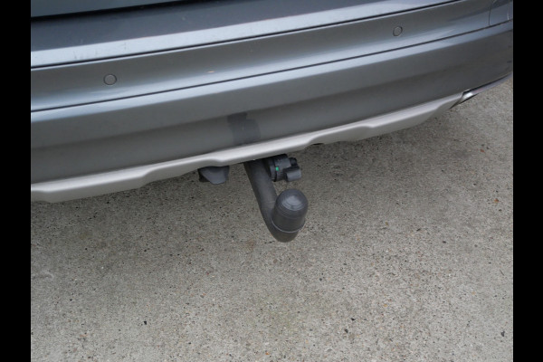 Volvo XC60 2.0 T5 POLAR+ AWD | PANORAMA | XENON | TREKHAAK | NL-AUTO | DEALER O-H!!