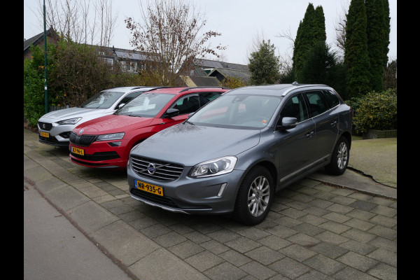 Volvo XC60 2.0 T5 POLAR+ AWD | PANORAMA | XENON | TREKHAAK | NL-AUTO | DEALER O-H!!