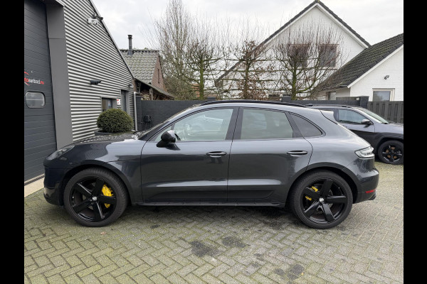 Porsche Macan 3.0 S Sport Chrono | Panoramadak | 360* Camera | 21 Inch Lichtmetalen Velgen | Elektrische Trekhaak | Sportuitlaat |