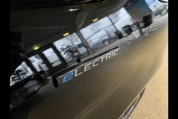 Mercedes-Benz EVITO TOURER PRO L2 / 100% electrisch / zero emissie / 7 persoons / vaste prijs rijklaar € 27.950 ex btw / € 33.819,50 incl btw / lease vanaf € 456 / leer / electrische deuren L+R / zwart metallic