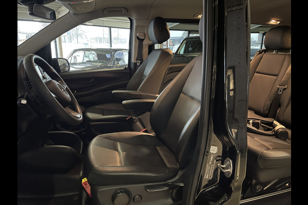 Mercedes-Benz EVITO TOURER PRO L2 / 100% electrisch / zero emissie / 7 persoons / vaste prijs rijklaar € 27.950 ex btw / € 33.819,50 incl btw / lease vanaf € 456 / leer / electrische deuren L+R / zwart metallic