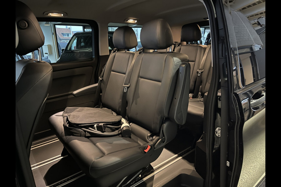 Mercedes-Benz EVITO TOURER PRO L2 / 100% electrisch / zero emissie / 7 persoons / vaste prijs rijklaar € 27.950 ex btw / € 33.819,50 incl btw / lease vanaf € 456 / leer / electrische deuren L+R / zwart metallic