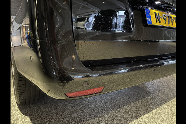 Mercedes-Benz EVITO TOURER PRO L2 / 100% electrisch / zero emissie / 7 persoons / vaste prijs rijklaar € 27.950 ex btw / € 33.819,50 incl btw / lease vanaf € 456 / leer / electrische deuren L+R / zwart metallic