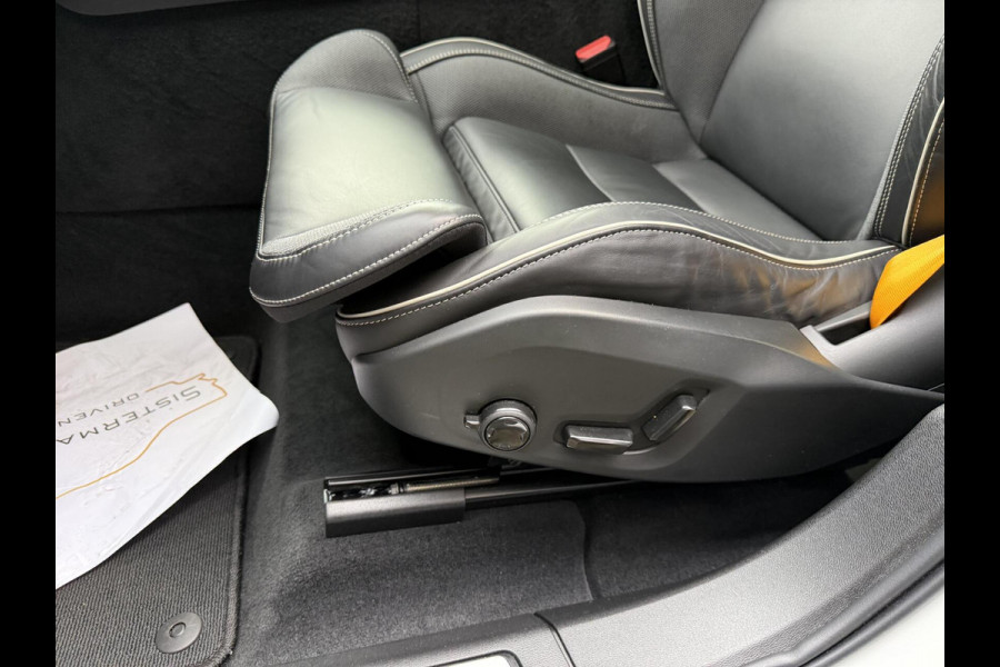 Volvo XC60 2.0 T8 Plug-in-hybrid AWD Polestar Engineered