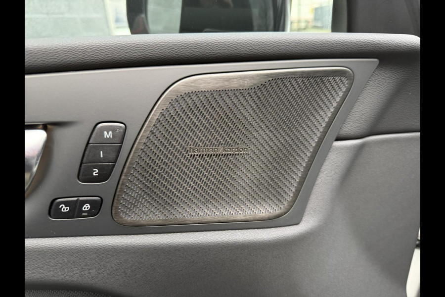 Volvo XC60 2.0 T8 Plug-in-hybrid AWD Polestar Engineered