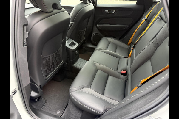 Volvo XC60 2.0 T8 Plug-in-hybrid AWD Polestar Engineered