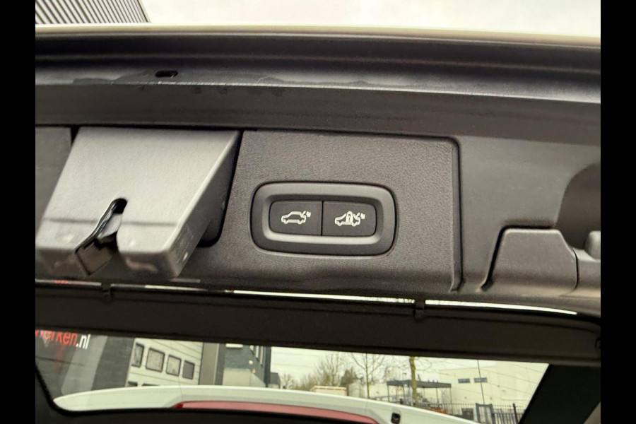 Volvo XC60 2.0 T8 Plug-in-hybrid AWD Polestar Engineered