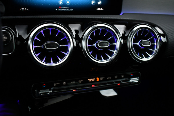 Mercedes-Benz CLA-Klasse Shooting Brake 250 e AMG Line Pano Night Camera