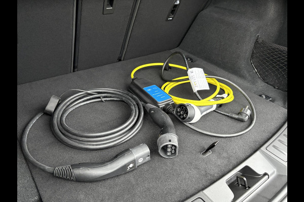 Land Rover Range Rover Evoque 1.5 P270e PHEV AWD S Edition | Panoramadak | Cold Climate Pakket