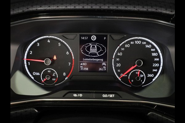 Volkswagen T-Cross 1.5 TSI Style 150 pk Automaat (DSG) | Navigatie | Parkeersensoren | Achteruitrijcamera | Apple Carplay/Android Auto | Stoelverwarming |