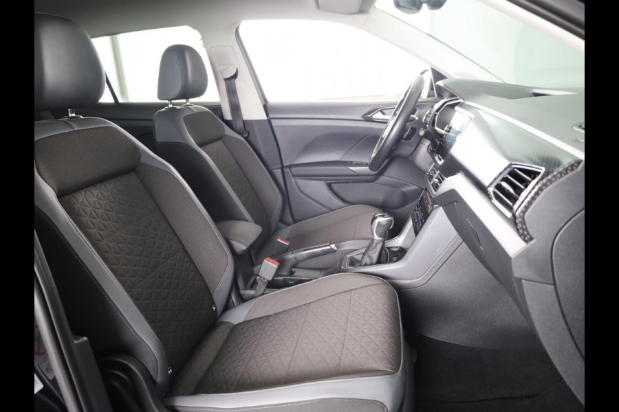 Volkswagen T-Cross 1.5 TSI Style 150 pk Automaat (DSG) | Navigatie | Parkeersensoren | Achteruitrijcamera | Apple Carplay/Android Auto | Stoelverwarming |