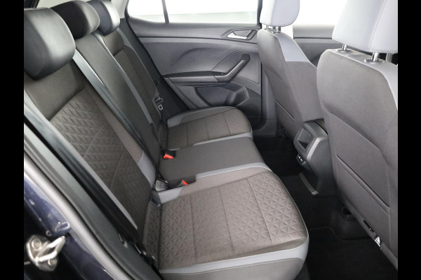 Volkswagen T-Cross 1.5 TSI Style 150 pk Automaat (DSG) | Navigatie | Parkeersensoren | Achteruitrijcamera | Apple Carplay/Android Auto | Stoelverwarming |