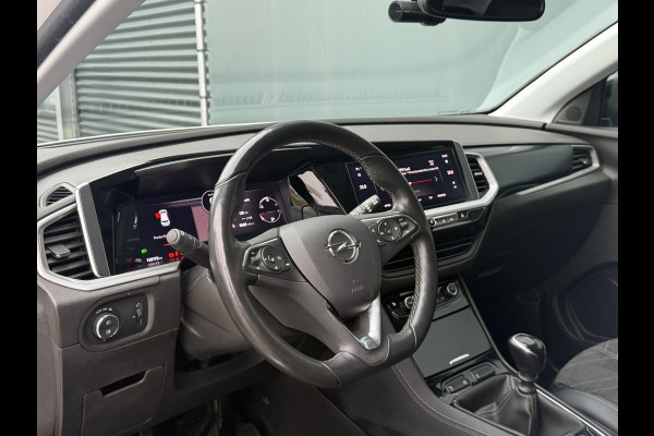 Opel Grandland BWJ 2022 | 1.2T 131PK Ultimate | TREKHAAK | 360 CAMERA | LEDER/ALCANTARA | CLIMA | WINTERPAKKET | NAVI | CARPLAY