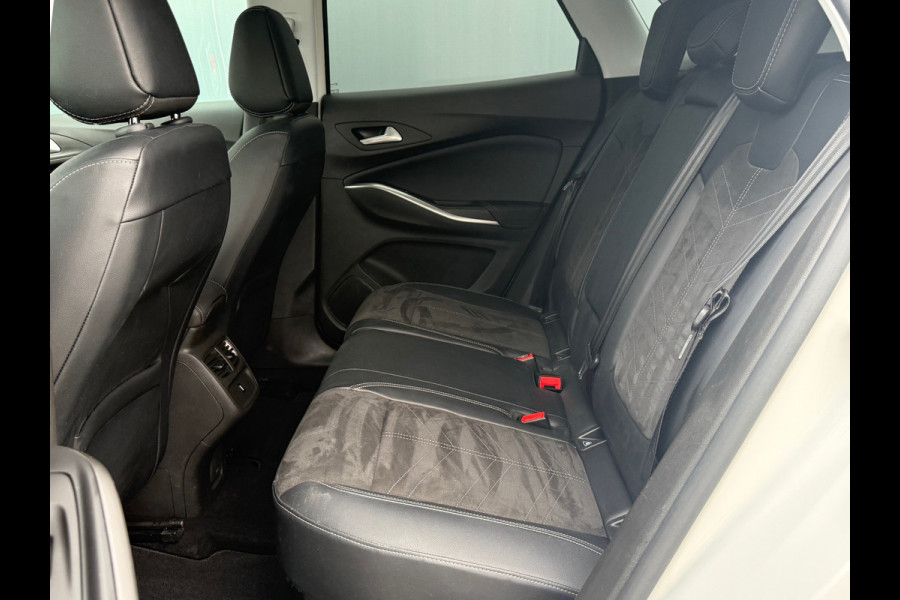 Opel Grandland BWJ 2022 | 1.2T 131PK Ultimate | TREKHAAK | 360 CAMERA | LEDER/ALCANTARA | CLIMA | WINTERPAKKET | NAVI | CARPLAY