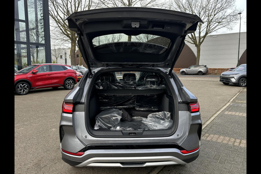 BYD SEAL U 1.5 DM-i FWD Comfort VAN: €41.900,- VOOR: €37.440,- UW EINDEJAARSVOORDEEL: €4.460,- | UNIEK IN NL! tot 125km electrisch rijbereik | 6 jaar volledige BYD GARANTIE | NIEUWE AUTO |