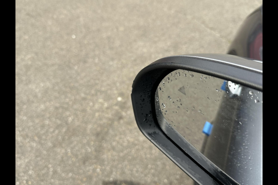 BYD SEAL U 1.5 DM-i FWD Comfort VAN: €41.900,- VOOR: €37.440,- UW EINDEJAARSVOORDEEL: €4.460,- | UNIEK IN NL! tot 125km electrisch rijbereik | 6 jaar volledige BYD GARANTIE | NIEUWE AUTO |