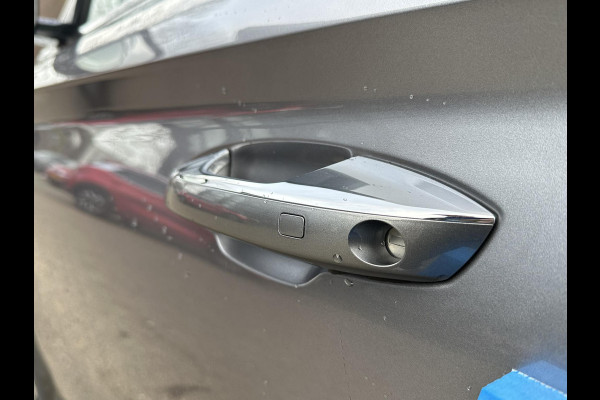 BYD SEAL U 1.5 DM-i FWD Comfort VAN: €41.900,- VOOR: €37.440,- UW EINDEJAARSVOORDEEL: €4.460,- | UNIEK IN NL! tot 125km electrisch rijbereik | 6 jaar volledige BYD GARANTIE | NIEUWE AUTO |