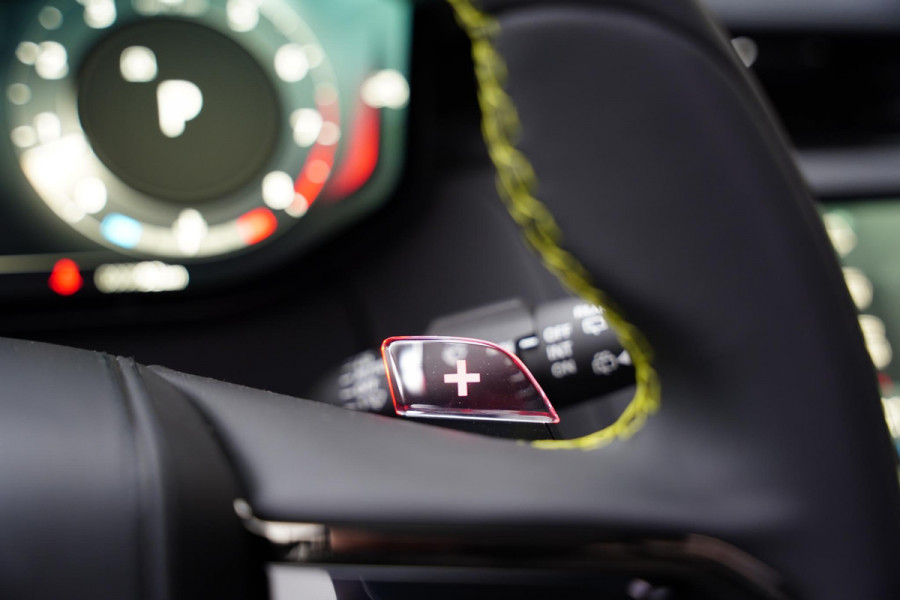 Land Rover Range Rover Sport P635 SV Celestial Sol Limited Edition