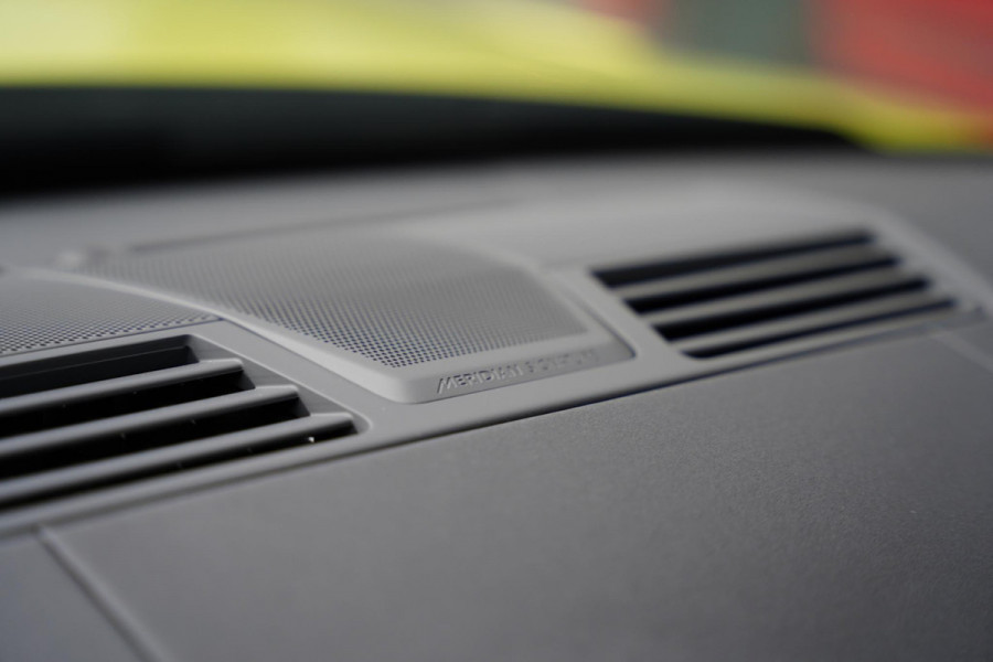 Land Rover Range Rover Sport P635 SV Celestial Sol Limited Edition