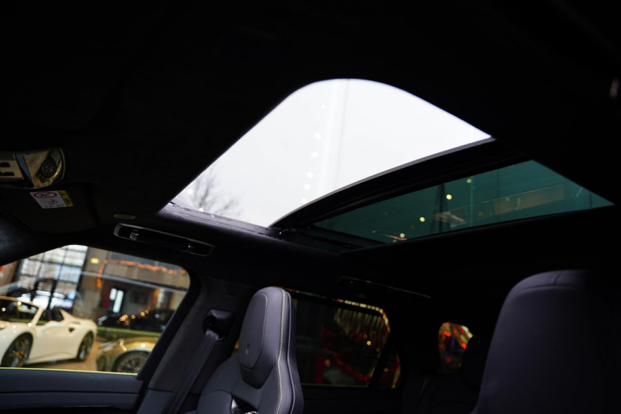 Land Rover Range Rover Sport P635 SV Celestial Sol Limited Edition