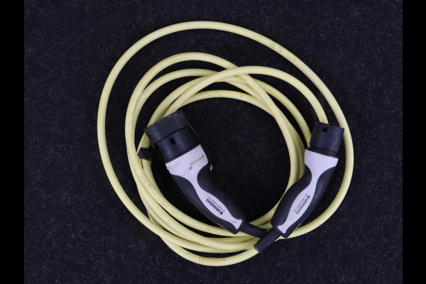 Volkswagen ID.3 Pro S 77 kWh | Stoel & stuurverwarming | Matrix LED | Keyless | Camera | Adaptive cruise | Carplay | Sfeerverlichting | Navigatie