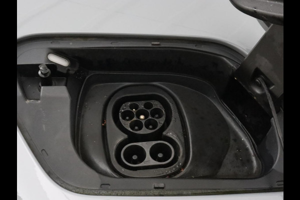 Volkswagen ID.3 Pro S 77 kWh | Stoel & stuurverwarming | Matrix LED | Keyless | Camera | Adaptive cruise | Carplay | Sfeerverlichting | Navigatie