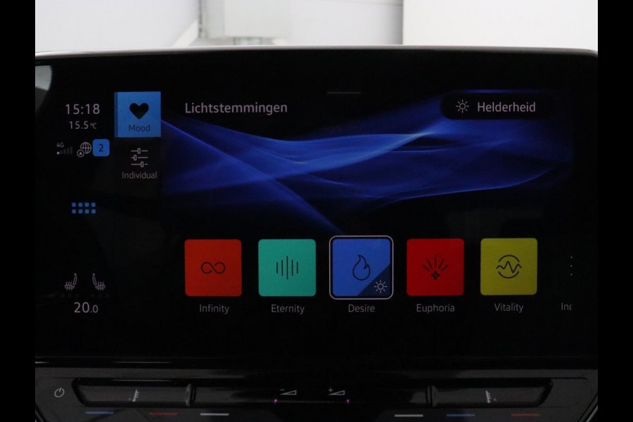 Volkswagen ID.3 Pro S 77 kWh | Stoel & stuurverwarming | Matrix LED | Keyless | Camera | Adaptive cruise | Carplay | Sfeerverlichting | Navigatie