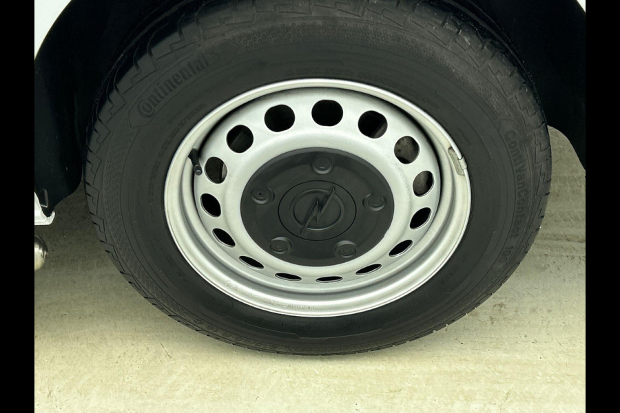 Opel Vivaro 2.0 BlueHDi 145PK L3 Automaat Airco Navigatie Trekhaak Sidebars 3-Zits