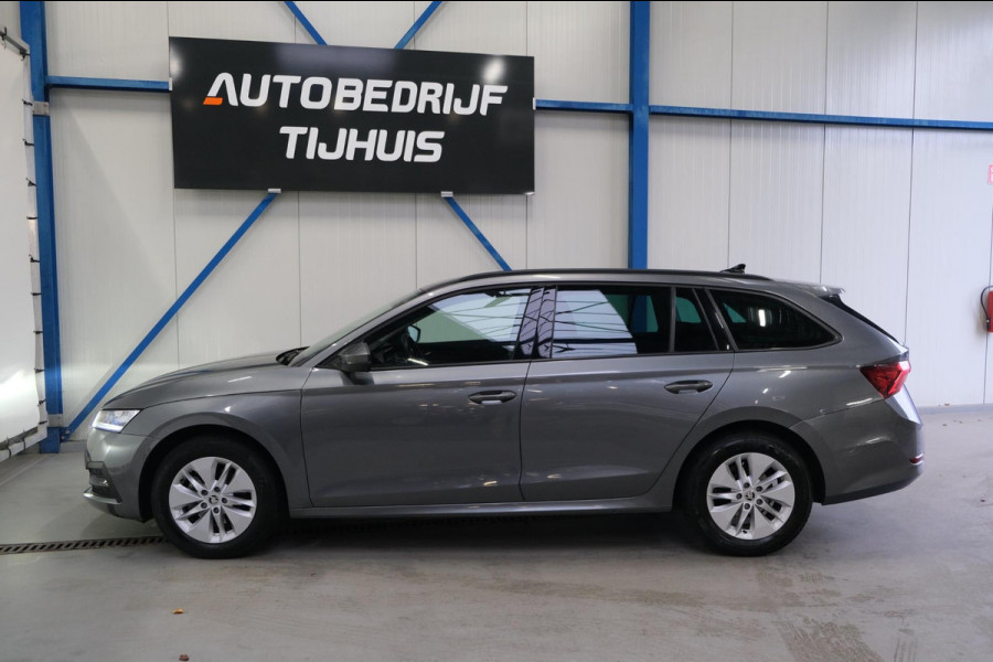 Škoda Octavia Combi 1.0 e-TSI Ambition Automaat - N.A.P. Airco, Cruise, PDC, Navi, Virtual display, Trekhaak.