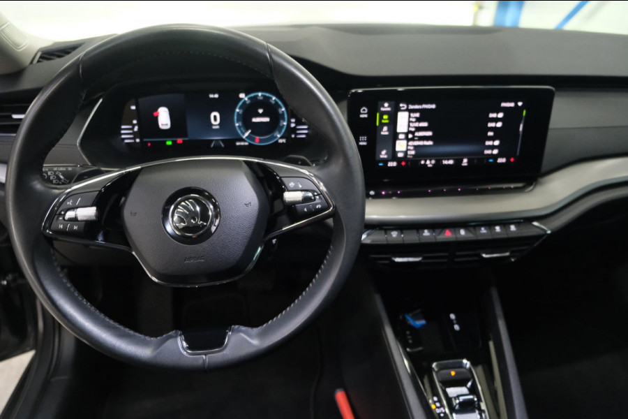 Škoda Octavia Combi 1.0 e-TSI Ambition Automaat - N.A.P. Airco, Cruise, PDC, Navi, Virtual display, Trekhaak.