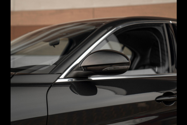 Alfa Romeo Giulia 2.0T 300pk Q2 | Performance Pack | Veloce stoelen | NL-auto | Adapt. onderstel